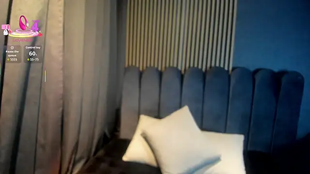 Snapshot of Gina_77 chatting on September 2025 12:11:01 PM Gina 77 online show from September 2025 12:11:01 PM