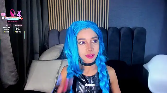 Snapshot of Gina_77 chatting on September 2025 02:09:01 PM Gina 77 online show from September 2025 02:09:01 PM