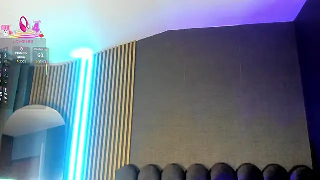 Snapshot of Gina_77 chatting on October 2025 12:04:02 PM Gina 77 online show from October 2025 12:04:02 PM