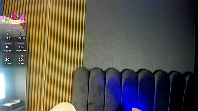 Snapshot of Gina_77 chatting on October 2025 12:25:02 PM Gina 77 online show from October 2025 12:25:02 PM