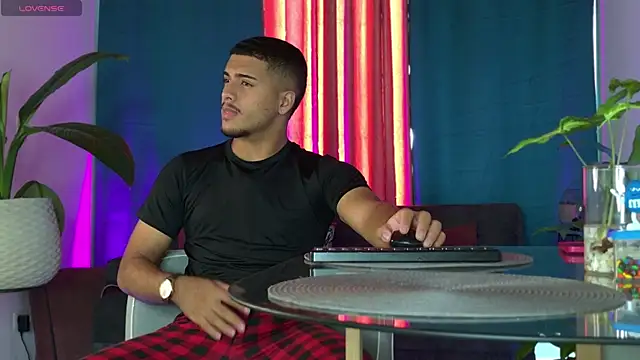 Snapshot of michel_g1 chatting on September 2025 02:10:01 PM michel g1 online show from September 2025 02:10:01 PM