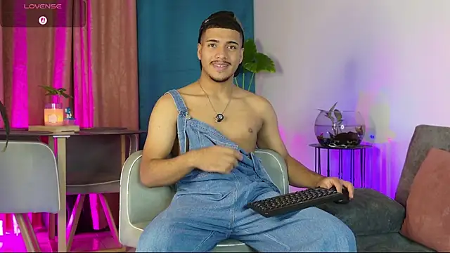 Snapshot of michel_g1 chatting on October 2025 11:50:01 PM michel g1 online show from October 2025 11:50:01 PM