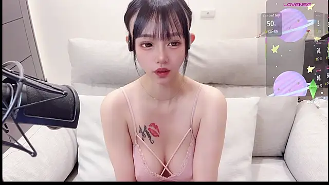 Snapshot of Yucheng__520 chatting on September 2025 04:38:01 AM Yucheng 520 online show from September 2025 04:38:01 AM