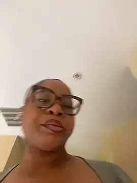 caramel  cremes online show from November 2025 02:31:02 PM