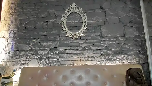 shygurl18 online show from February 2026 06:01:02 AM