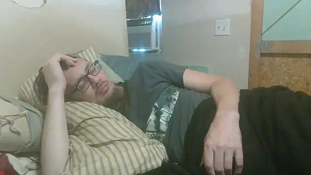 Snapshot of dandonn chatting on May 2026 05:24:01 PM dandonn online show from May 2026 05:24:01 PM