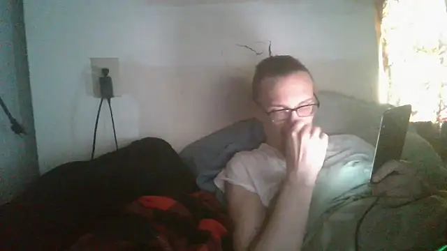 Snapshot of dandonn chatting on April 2026 04:04:02 PM dandonn online show from April 2026 04:04:02 PM