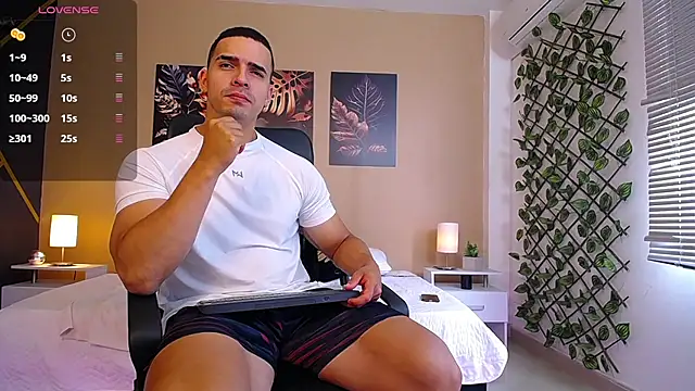 ChristopherBlack  online show from January 2026 01:18:02 PM