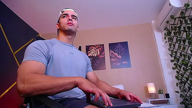 Snapshot of ChristopherBlack_ chatting on October 2025 12:59:01 PM ChristopherBlack online show from October 2025 12:59:01 PM