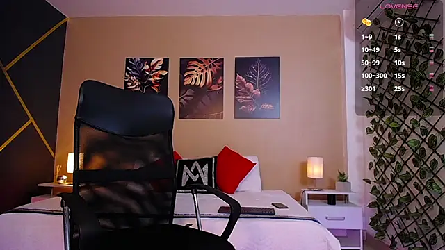 ChristopherBlack  online show from March 2026 01:05:02 PM