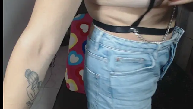 Milf Valeria online show from December 2025 06:10:02 PM