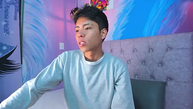 MaxiWildd online show from March 2026 12:57:01 PM