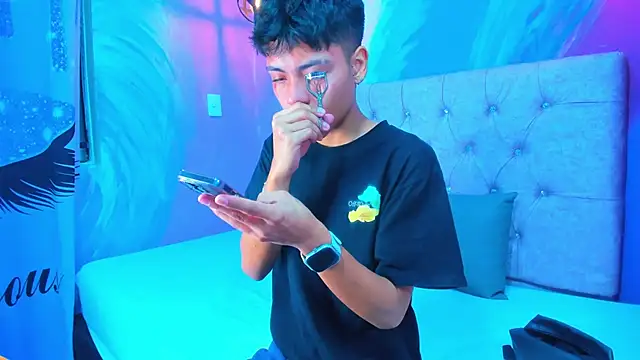 MaxiWildd online show from May 2026 01:07:01 PM