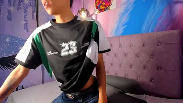 MaxiWildd online show from October 2025 12:57:01 PM