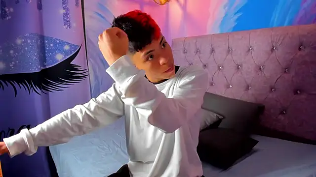 MaxiWildd online show from October 2025 12:50:01 PM