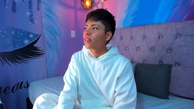 MaxiWildd online show from January 2026 12:52:02 PM