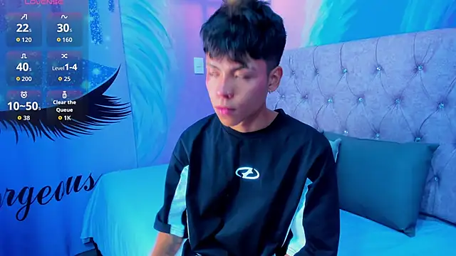 MaxiWildd online show from March 2026 01:12:01 PM