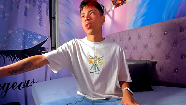 MaxiWildd online show from October 2025 12:51:01 PM