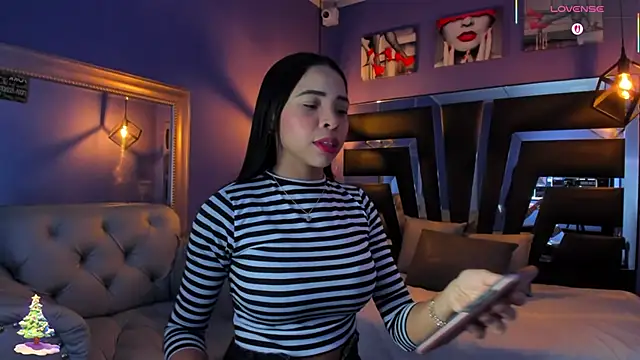 anne-brown13 online show from December 2025 01:43:02 PM