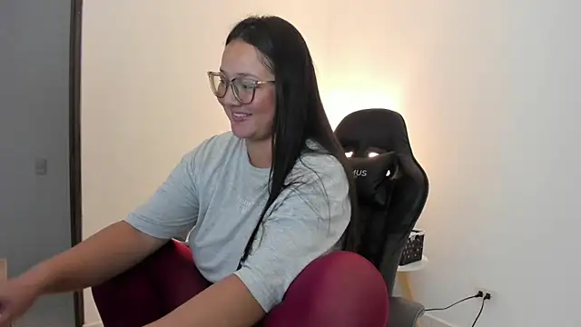 Snapshot of Kyleighc chatting on October 2025 10:44:01 PM Kyleighc online show from October 2025 10:44:01 PM