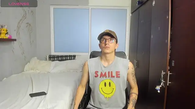 Snapshot of Noxx_starkK chatting on October 2025 12:45:01 AM Noxx starkK online show from October 2025 12:45:01 AM