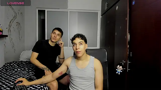 Snapshot of Noxx_starkK chatting on September 2025 12:33:02 AM Noxx starkK online show from September 2025 12:33:02 AM