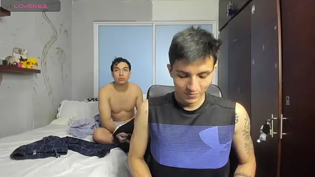 Snapshot of Noxx_starkK chatting on September 2025 12:28:02 AM Noxx starkK online show from September 2025 12:28:02 AM