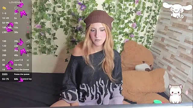 Snapshot of Amy_Moonlight chatting on June 2026 10:51:02 PM Amy Moonlight online show from June 2026 10:51:02 PM