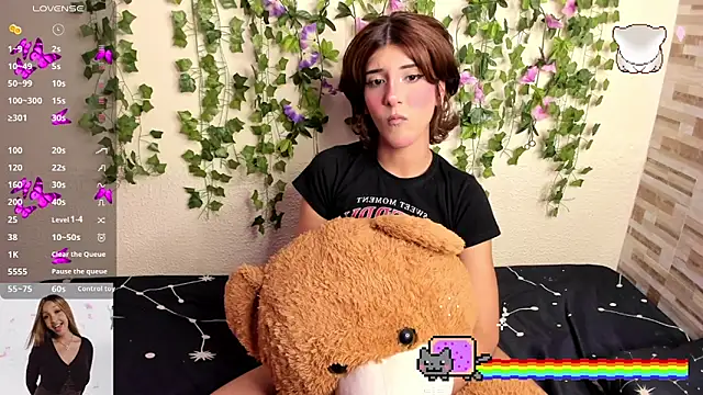 Amy Moonlight online show from November 2025 10:14:01 PM