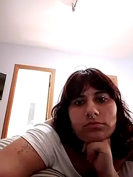 tutermitoa online show from October 2025 04:11:01 AM