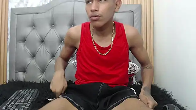 Snapshot of Rory_castro chatting on November 2025 07:06:01 PM Rory castro online show from November 2025 07:06:01 PM