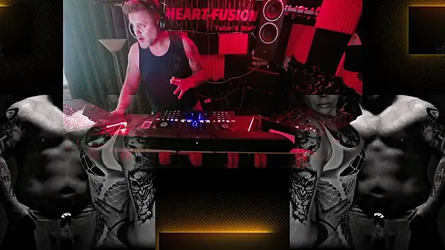 Wir2002Paar online show from October 2025 09:08:01 AM