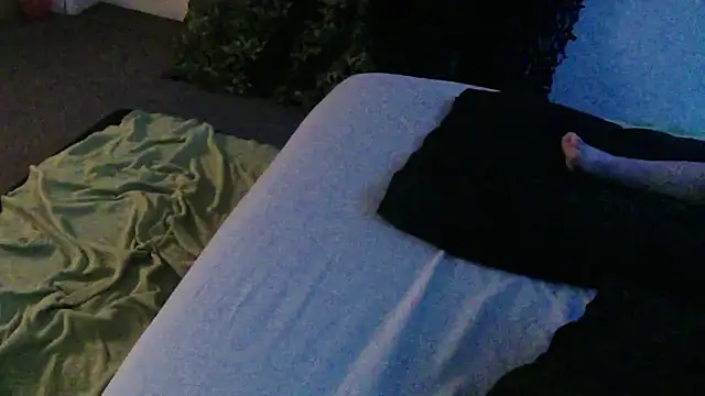 Wir2002Paar online show from November 2025 09:08:02 AM