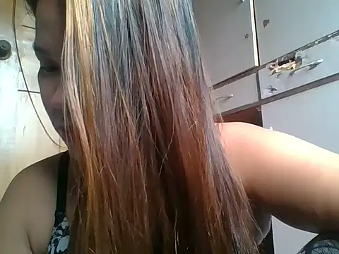 Snapshot of Bhubbles888 chatting on February 2026 04:54:02 AM Bhubbles888 online show from February 2026 04:54:02 AM