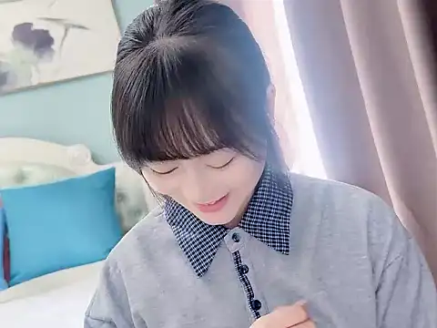 Snapshot of sarah111 chatting on October 2025 03:05:01 AM sarah111 online show from October 2025 03:05:01 AM