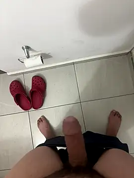 Snapshot of michael877675 chatting on September 2025 08:31:01 AM michael877675 online show from September 2025 08:31:01 AM