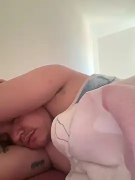 Snapshot of michael877675 chatting on October 2025 04:11:02 PM michael877675 online show from October 2025 04:11:02 PM