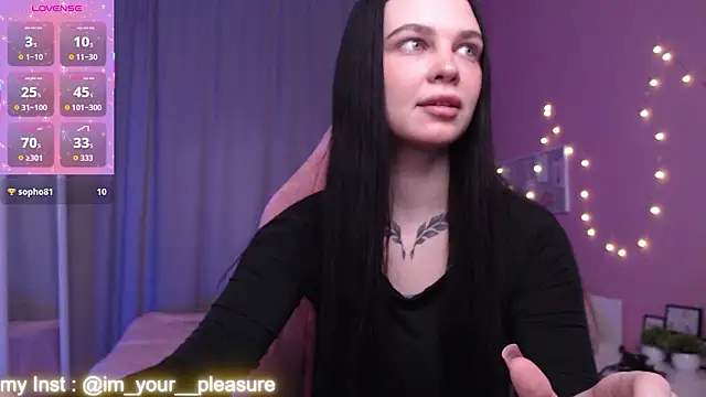 Michela Fruet online show from March 2026 01:11:01 AM