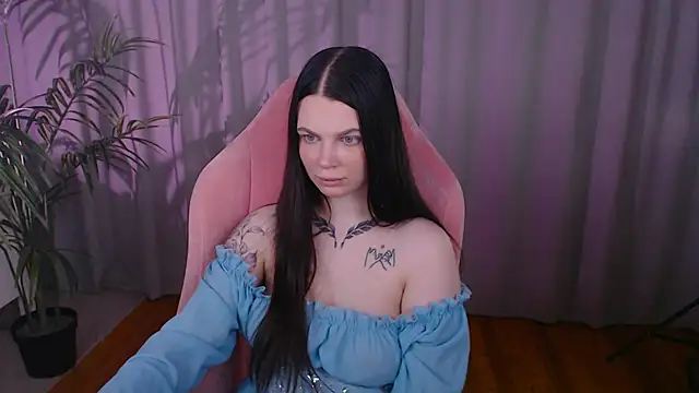 Michela Fruet online show from October 2025 01:07:02 AM