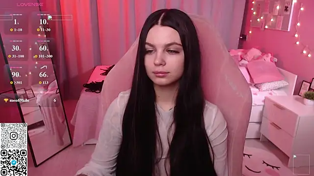Snapshot of Michela_Fruet chatting on June 2026 01:06:01 AM Michela Fruet online show from June 2026 01:06:01 AM