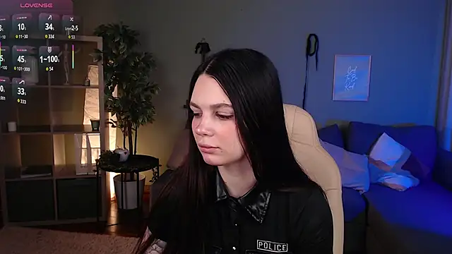 Michela Fruet online show from September 2025 01:01:02 AM