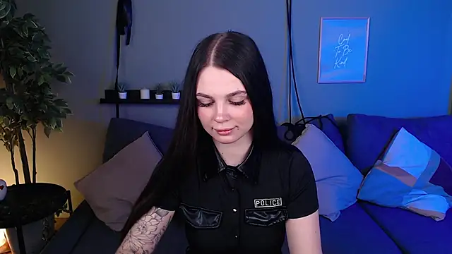 Michela Fruet online show from September 2025 01:08:01 AM