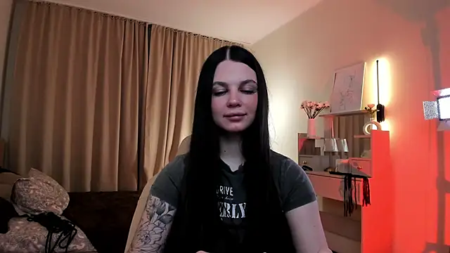 Michela Fruet online show from November 2025 01:09:02 AM