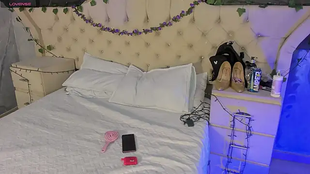 AmbarFoxx  online show from November 2025 06:39:01 AM