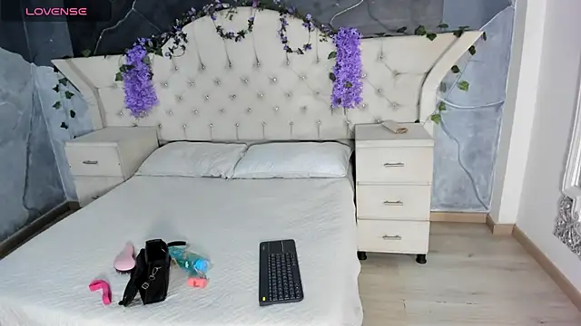 AmbarFoxx  online show from May 2026 03:26:01 AM