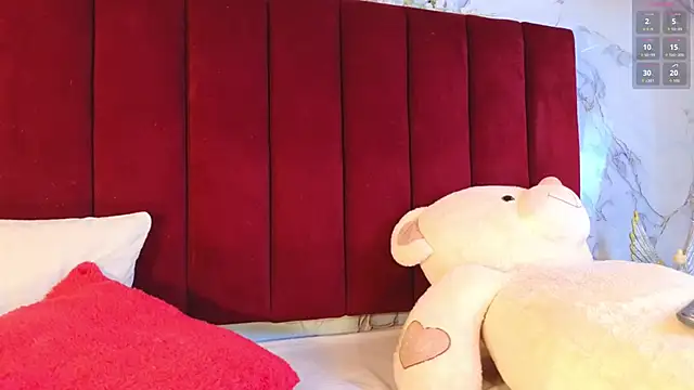 Snapshot of PrincePoppy chatting on November 2025 08:58:01 PM PrincePoppy online show from November 2025 08:58:01 PM