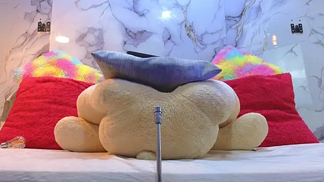 Snapshot of PrincePoppy chatting on January 2026 08:34:01 PM PrincePoppy online show from January 2026 08:34:01 PM