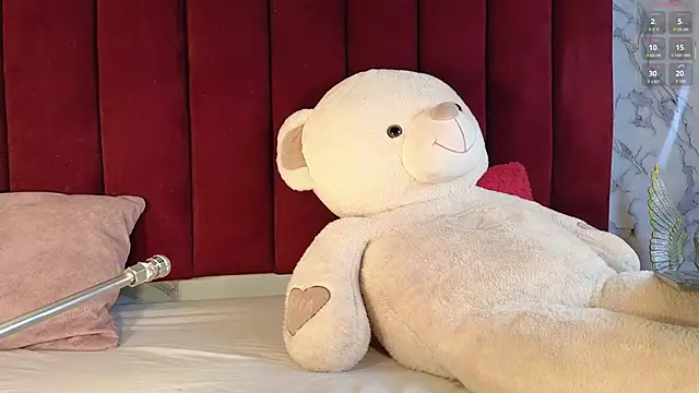 Snapshot of PrincePoppy chatting on November 2025 08:24:01 PM PrincePoppy online show from November 2025 08:24:01 PM