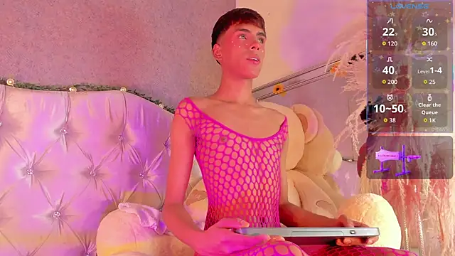 Snapshot of PrincePoppy chatting on September 2025 08:20:01 PM PrincePoppy online show from September 2025 08:20:01 PM