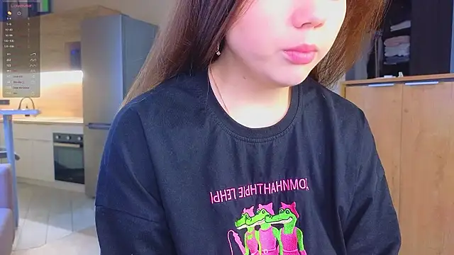 miss bubbles  online show from March 2026 01:09:01 AM